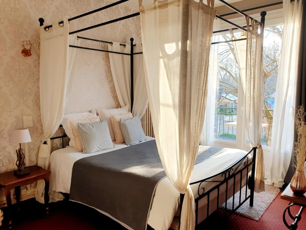 Hotel Saint Cyr 2*