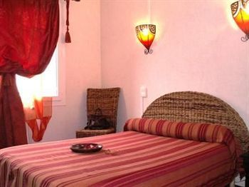 Saint Cyr Hotel