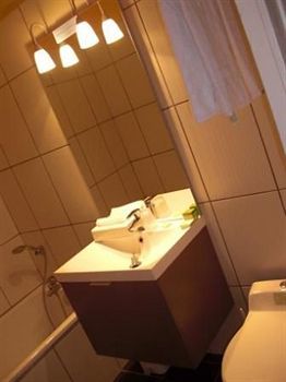 Saint Cyr Hotel 2*